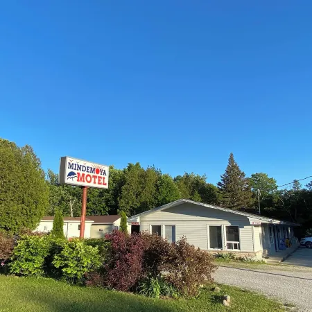 Mindemoya Motel