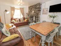 Snowdon View Hotels in Llanberis