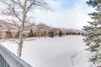 PAR and Powder Avon Haven with Golf and Ski Access! - Parvekkeita