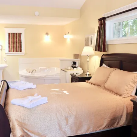Shining Waters Country Inn