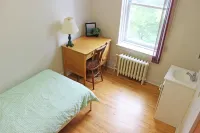 Auberge de Jeunesse Magog-Orford Hostel Hotels in Memphremagog