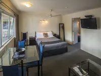 Gateway Motor Inn Hotels in Papamoa