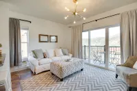 Walkable Lynchburg Condo w/ Private Balcony - 3-Star