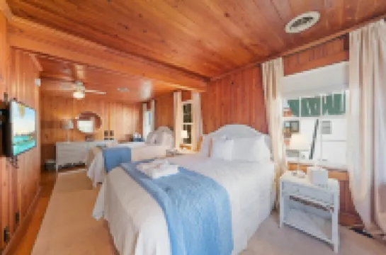 사이프러스 하우스 인