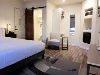 鐵騎旅館 鄰近Horsin' Around Adventures的酒店