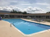 Shenvalee Golf Resort - Pools