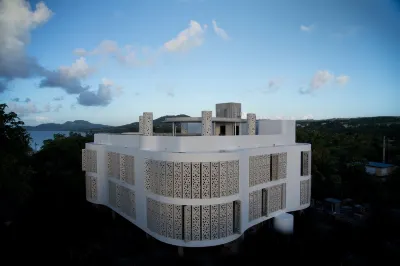 El Blok Hotel in zona Caracas Beach