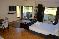Bimbi Park - Camping under Koalas Hotels in Cape Otway