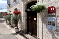 Le Pavillon Saint-Martin Hotels in Souillac