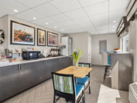 The Elmwood Hotels in Waterville