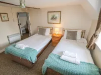 Hill Farm Cottage Hotel di Totland