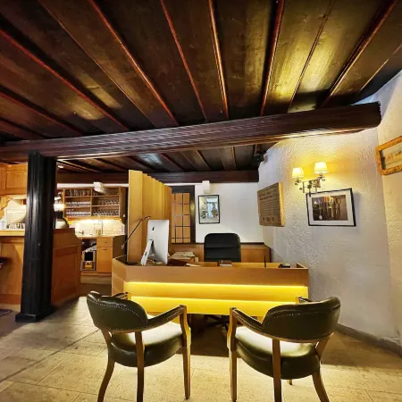 Le Saint Georges Отели рядом с достопримечательностью «La Maison du Gruyère a Pringy»