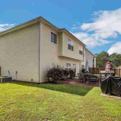 Atlanta Retreat W/ 2-Car Garage, Fenced Yard 6 Bedroom Home by Redawning Hotel Exterior