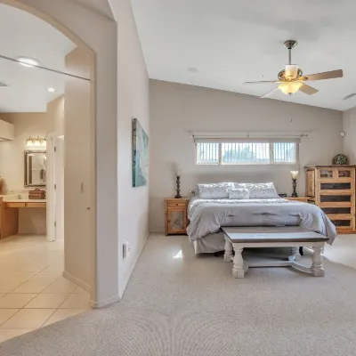Luxury Home Near Golf Course, Airport, Embry Riddle-Hole in One! Hotels near Embry-Riddle Aeronautical University - Prescott