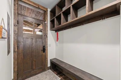 Seasons at Keystone 1886 by Summit County Mountain Retreats Hotels in Lakeside Village