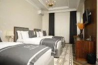 Aliz Boulevard Hotel Hotel in zona Galleria d'arte