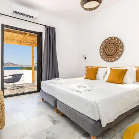 Omilos Beachfront House Hotels in Paros