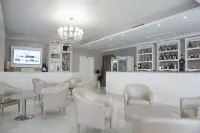 Hotel Leon - Ristorante Al Cavallino Rosso - Bares