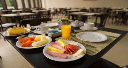 Hotel Maruá Отели в г. Сан-Жосе-дус-Кампус