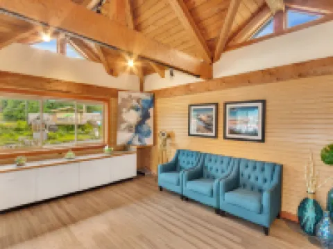 Canadian Princess Lodge & Marina Hotels in Ucluelet