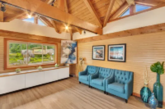 Canadian Princess Lodge & Marina