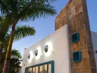 The Vagabond Hotel Отели рядом с достопримечательностью «Мимо»