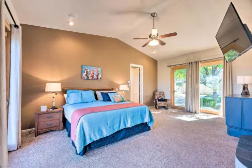 'Doc's Retreat' in Ruidoso Downs w/ Mtn Views - Wifi