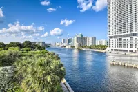 Beachfront Condo w/ Pool Access in Hollywood! - Homestays