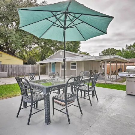 Walk to Dtwn: Winter Garden Home w/ Patio