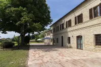 Locanda di Montegiove Hotels in San Costanzo