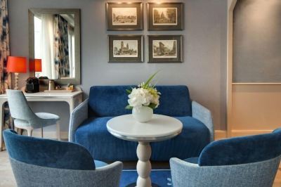 その他 ロチェスター シャンゼリゼパリの写真