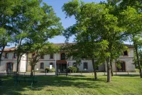 Domaine de Garabaud Hôtels à : Mazères