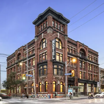 Gladstone House Отели рядом с достопримечательностью «Концертная площадка Budweiser Stage»