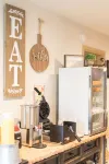 Vineyard Court Designer Suites Hotel - breakfast