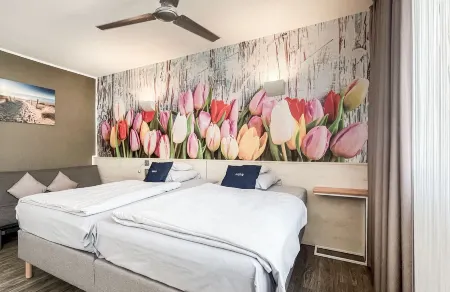 NunoHotel Köln City Отели рядом с достопримечательностью «Кёльнская бизнес-школа»