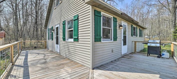Family Cottage 3 Mi to Higgins Lake State Pk! Ξενοδοχεία στην πόλη Roscommon County