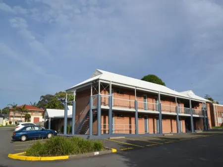 The Oaks Hotel Motel Отели в г. Шелл Ков