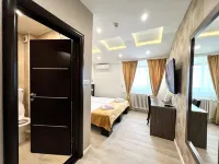 Side One Design Hotel Garni