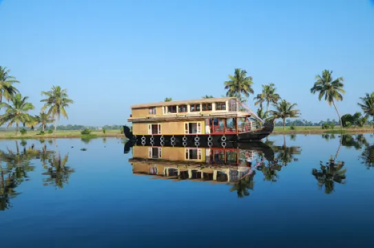 Sreekrishna Houseboats