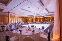 DoubleTree by Hilton Hotel Rochester - parking