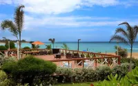 Parador Villas Del Mar Hau Hotels in Bajura