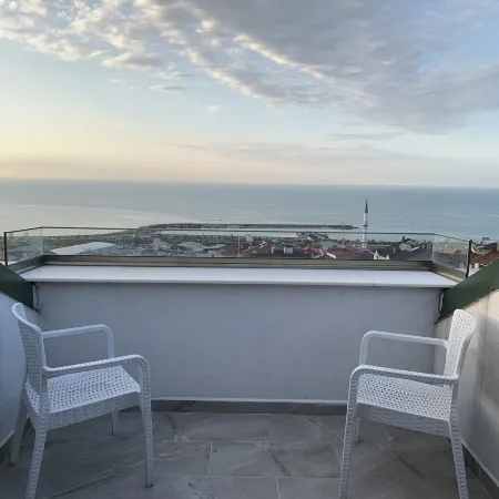 White Golden Suite Hotel