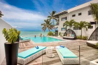Crystal Blue Lagoon Villas - Villas
