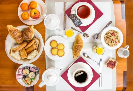 Hôtel le Chevalier Gambette Отели рядом с достопримечательностью «Camping l'Escale»