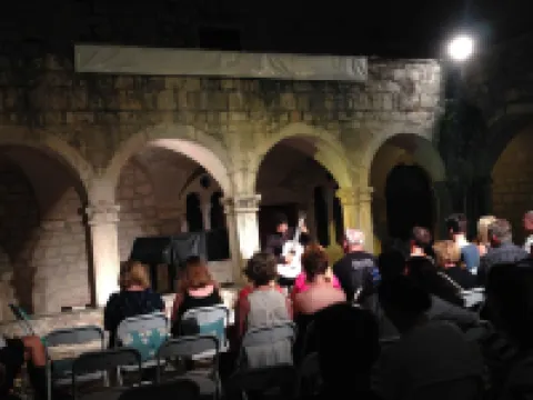 빌라 노라 흐바르 흐바르 호텔