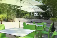 科隆日拉魯日 VVF 度假園區 - 廚房