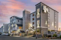 Elizabeth Oceanfront Suites, Ascend Hotel Collection Hotels near Safeway