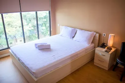 W Home Express Tebet Отели в г. Cawang