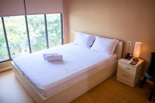 W Home Express Tebet