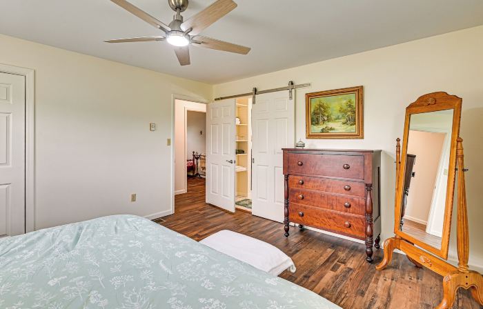 11 Mi to Danville: Family Home in Lancaster